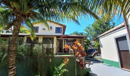 Casa à venda com 3 quartos dentro de condomínio em Geriba Buzios