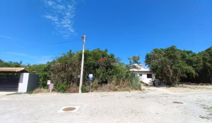 Terreno à venda dentro de condomínio em Caravelas Buzios