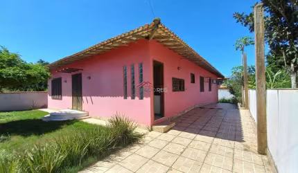 Casa à venda com 3 quartos dentro de condomínio em Caravelas Buzios