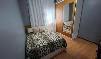 CASA COM 3 DORMITORIOS, 1 SUITE BEM LOCALIZADA!