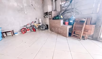 CASA COM 5 DORMITÓRIOS!