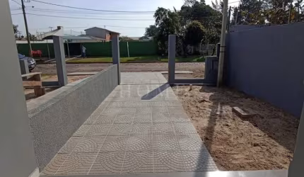 CASA COM 2 DORMITORIOS!
