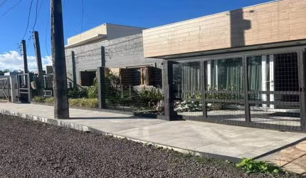 CASA A VENDA NO ARCO IRÍS PRÓXIMA AO MAR!
