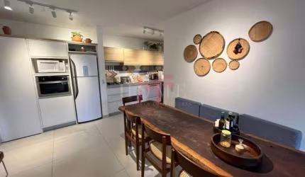 APARTAMENTO COM 3 DORMITÓRIOS