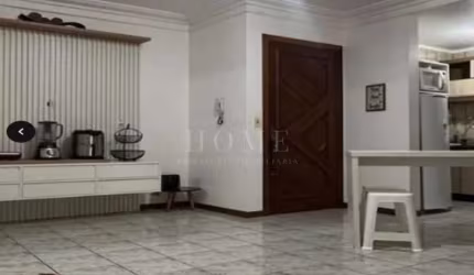 APARTAMENTO COM 1 DORMITÓRIO!