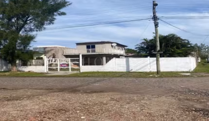SOBRADO 4 DORMITÓRIOS SENDO 2 SUÍTES.