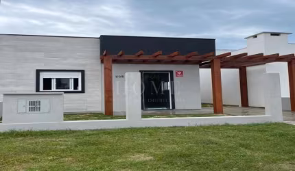 CASA COM 2 DORMITÓRIOS