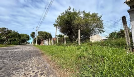 Terreno à venda em Mariluz