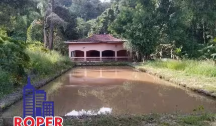 EXCELENTE SITIO COM ESCRITURA DE 25.173 M² /3 CASAS/ GALPÃO/ ÁREA GOURMET À VENDA EM ATIBAIA