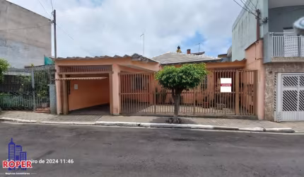 EXCELENTE CASA DE 190 M²ÁREA CONSTRUÍDA, 2 DORMITÓRIOS/2 VAGAS/ ÁREA GOURMET À VENDA NA CHÁCARA CALIFORNIA.