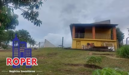 EXCELENTE CHÁCARA COM ESCRITURA E ACEITA FINANCIAMENTO DE 3.800 M² COM CASA E PISCINA À VENDA EM CAMPO LIMPO PAULISTA.
