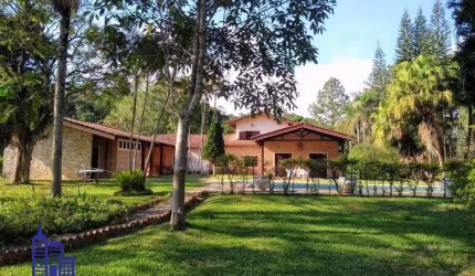 LINDA CHÁCARA PORTEIRA FECHADA DE 10.000 M² COM PISCINA E TODA ESTRUTURA À VENDA NA ROTA DE VINHO EM SÃO ROQUE.