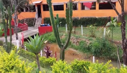 OPORTUNIDADE PARA INVESTIMENTO EM ACAMPAMENTO/HOTEL FAZENDA!!! Chácara Completa com 30.000 m² à Venda em Francisco Morato!