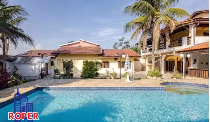 LINDA CASA DE ALTO PADRÃO/ PISCINA/ ÁREA GOURMET À VENDA EM SÃO LOURENÇO, BERTIOGA