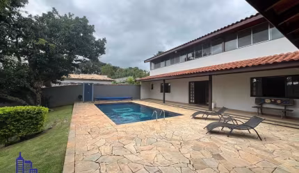 EXCELENTE CHÁCARA DE 800 M² COM TODA ESTRUTURA QUE ACEITA FINANCIAMENTO À VENDA EM PIRACAIA