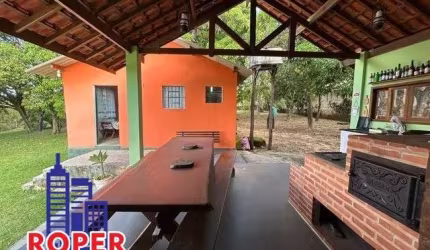 EXCELENTE CHÁRA DE 2.900 M²/ CASA SEDE/ PISCINA/ ESPAÇO GOURMET À VENDA NO CONDOMÍNIO MONTE VERDE EM ITU