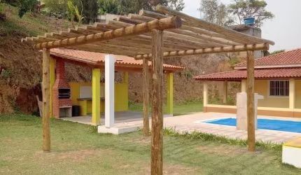 EXCELENTE CHÁCARA DE 1000 M²/CASA SEDE/ ÁREA GOURMET/PISCINA À VENDA EM NAZARE PAULISTA