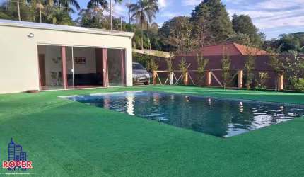 EXCELENTE CHÁCARA COM ESCRITURA DE 2.100 M²/CASA SEDE/LAGO/PISCINA/ÁREA GOURMET À VENDA EM CAMPO LIMPO PAULISTA