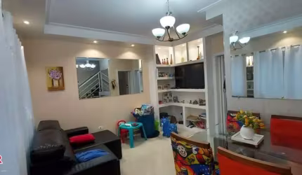 LINDO SOBRADO MOBILIADO DE 70m² EM CONDOMÍNIO FECHADO, PRÓXIMO AS PRINCIPAIS AVENIDAS DA REGIÃO (ANHAIA MELLO, DO ESTADO E ZELINA)