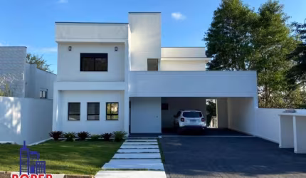 EXCELENTE CASA DE 300 M²/3 SUITES/4VAGAS/ PISCINA E ÁREA GOURMET À VENDA EM CONDOMÍNIO FECHADO ARUJÁ HILLS III