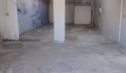 EXCELENTE SALÃO COMERCIAL COM 220 M²/COZINHA/VAGA DE CAMINHÃO E CARRO PARA ALUGAR NA VILA SANTA CLARA POR R$ 3.800,00