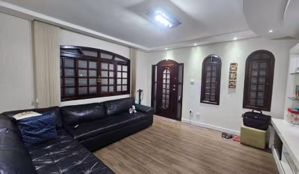 LINDA CASA COM 3 DORMS/2 VAGAS/ESPAÇO GOURMET À VENDA/ALUGA NA VL FORMOSA