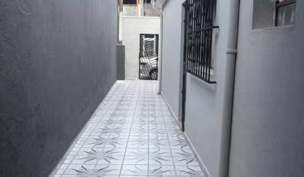 EXCELENTE CASA DE 176 M² COM TERRENO 6 X 29M  À VENDA/LOCAÇÃO NA VILA EMA