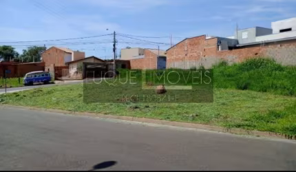 Terreno à venda no Residencial Vila Martins, Salto  por R$ 180.000