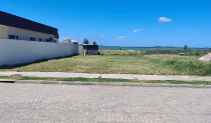 Vendo um maravilhoso terreno em Arraial do Cabo