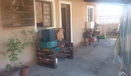 VENDO EXCELENTE CASA LINEAR NO RETIRO EM SÃO PEDRO DA ALDEIA