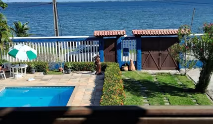 VENDO UMA MARAVILHOSA CASA DUPLEX COM 5 QUARTOS EM ARARUAMA