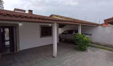 Casa para Venda em Itanhaém, Jardim Grandesp, 2 dormitórios, 1 suíte, 2 banheiros, 6 vagas