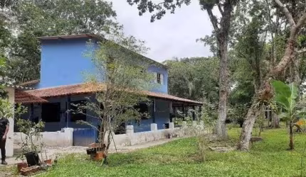 Chácara com 3 quartos em Itanhaém.