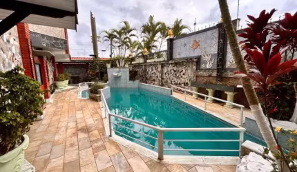 Casa de alto padrão em Itanhaém - R$ 1.200.000,00.