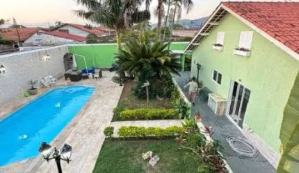 Casa de alto padrão em Itanhaém - R$ 1.300.000,00.