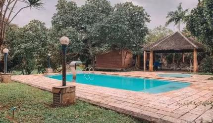 Chácara com 3 quartos, piscina e área gourmet com churrasqueira em Itanhaém.