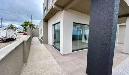 Casa Alto Padrão para Venda em Itanhaém, centro, 4 dormitórios, 1 suíte, 2 banheiros, 2 vagas