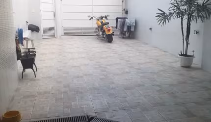 Sobrado Residencial na Vila Rosália em Guarulhos/SP à Venda com 4 Suítes, 4 Vagas, Portão Automático - Aconchego e Elegância em 157m² de Área Construída