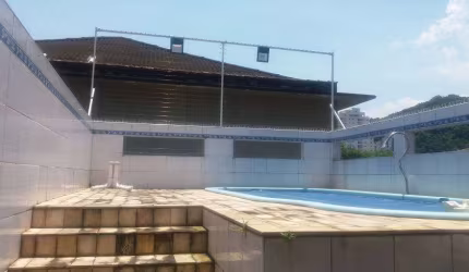 Casa para venda possui 268 m² com 3 quartos em Campo Grande - Santos - SP