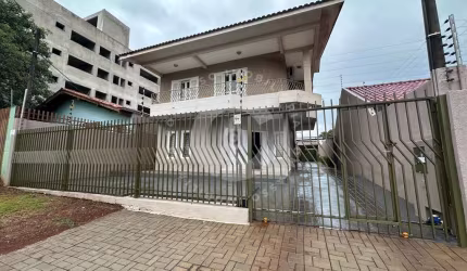 Excelente sobrado à venda, Bairro Dom Pedro l - Foz do Iguaçu PR