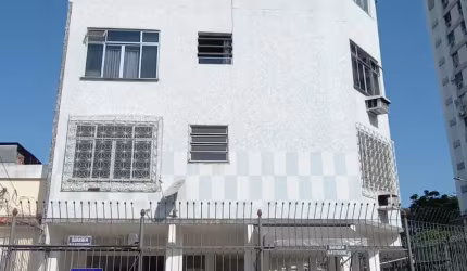 Excelente apartamento com duas vagas de garagem para venda