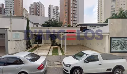 Excelente e Luxuosa Casa Comercial para Locação em São Paulo-SP, Jardim Anália Franco: 4 Salas, 5 Banheiros, 7 Vagas, 370m² de Área.