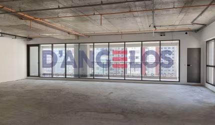 Excelente Laje Comercial de Alto Padrão para Locação no Tatuapé, Padrão PORTE: 1 Sala, 2 Banheiros, 6 Vagas, 214,00m².