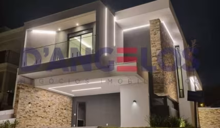 Imperdível casa em condomínio à venda em Jundiaí-SP, bairro Villaggio San Marco! 4 quartos, 3 suítes, 2 salas, 4 banheiros, 4 vagas, 292m².