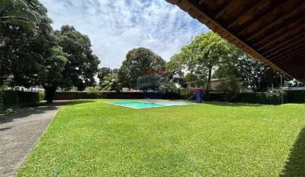 Vendo Linda Casa no Bairro da Iputinha com 4 quartos sendo 3 suítes com 280m² por R$ 1.800.000,00.