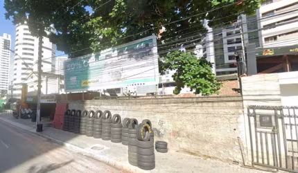 Vendo Ótimo terreno no Bairro de  Boa Viagem com 464m² por R$ 1.800.000,00.