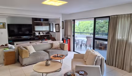 Edf. Freguesia de Casa Forte - Apartamento na Praça de Casa Forte com 3 quartos sendo 3 suítes  com 198m² R$ 2.000.000,00.