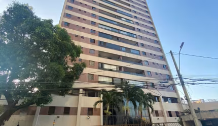 Edf. Poeme - Apartamento no Bairro de Casa Forte com 3 quartos sendo 3 suítes  com 139m² por R$ 1.330.000,00.