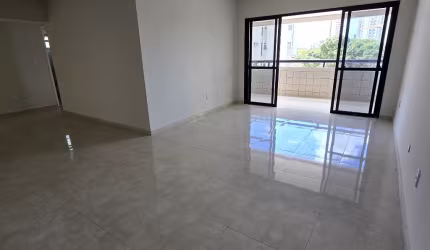Edf. Saint Bernard - Apartamento no Bairro dos Aflitos com 4 quartos sendo 2 suítes  com 140m² por R$ 1.000,000,00.