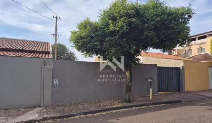 Casa com 4 dormitórios, 130 m² - venda por R$ 480.000,00 ou aluguel por R$ 1.500,00/mês - Casoni - Londrina/PR